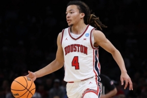 休斯敦大学不敌伊利诺伊止步16强 弗莱明斯10中4得到11分6板4助