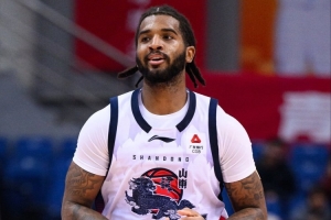 山东男篮取消注册克里斯 还有最后一次换外援机会将其换回