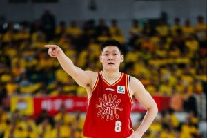 正负值+11最高！张宁13中6拿到17分 三分7中3&5犯离场