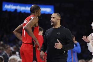 火媒:还剩10场常规赛 力争赛季50胜 首轮很可能打湖人