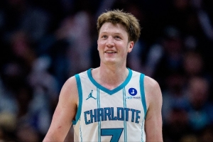 马健:克尼佩尔就是进化版克莱 除三分神准外进攻自主性完爆克莱