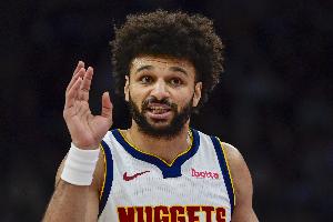 穆雷:中场才意识到要破三分纪录 掘金进攻很好&但防守还需努力