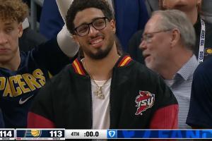 演技巅峰！步行者发球直接发进筐+两罚稳稳不中！成功输掉比赛！