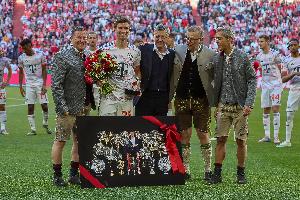 穆勒：不排除回归拜仁的可能性，我通常会顺其自然