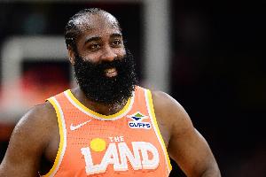 骑媒：哈登预计将拒绝下赛季球员选项 并与骑士重签2年7500万合同