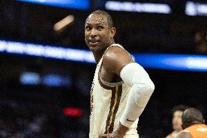 勇士官方：霍福德因小腿拉伤再伤缺一周 小库里波斯特每日观察