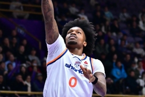 没你赢不了！古德温一头一尾率领球队 18中10&三分8中4砍31分7助