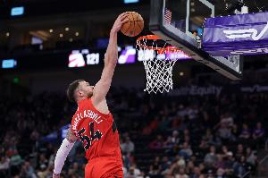 爆了爆了!马穆凯拉什维利13中8砍19分4板3断 正负值高达+47