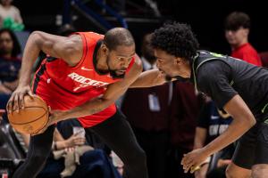 火箭一场决定两队命运！火箭大胜鹈鹕 将勇士&开拓者锁在附加赛区