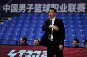 直播吧：李楠明日解禁将会辅佐许利民  但北京主帅不会有任何改变