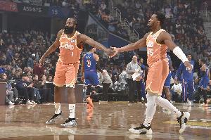 米切尔：交易的前一天晚上才和哈登聊联手可能性 只聊2分钟就成了