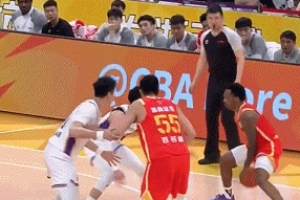 攻防压制!小巴里·布朗三分轰进 广厦加时赛8-0打停北控