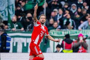 都来了？凯恩德甲2连冠+拜仁第3冠，欧冠、德国杯已进半决赛