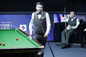 丁俊晖：赵心童渴望卫冕，对阵他是不可思议对决，我也爱看他打球