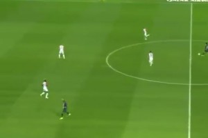 名场面：巴黎时期队友没有第一时间传给姆巴佩，他放弃了本次进攻