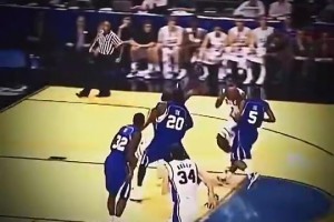 仅有十一场比赛就锁定了状元！欧文大学时期技术完成度有多高？